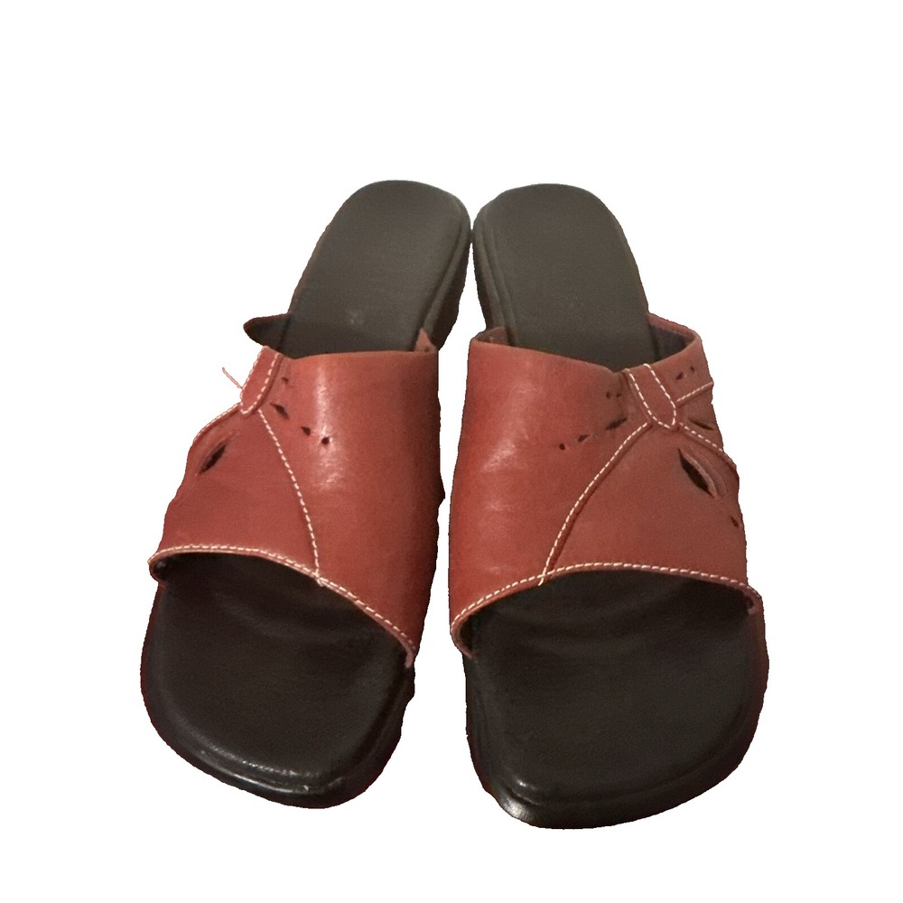 Clarks Women's Red Leather with Black Slip On Sandals Size‎ 7.5